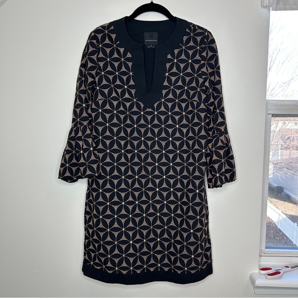 Anna Sui x Anthropologie Black Floral Embroidered Shift Dress Size 6 Mod Retro